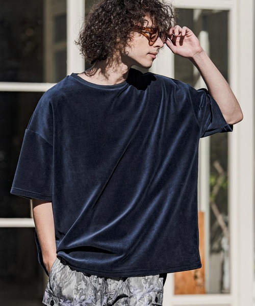 CAMBIO(カンビオ)の「mt10238- 裾絞りベロアルーズシルエットTシャツ(CMB-R0208)(Tシャツ/カットソー・メンズ・ブラック/ネイビー/ホワイト・S/M/L)」の1枚目の写真