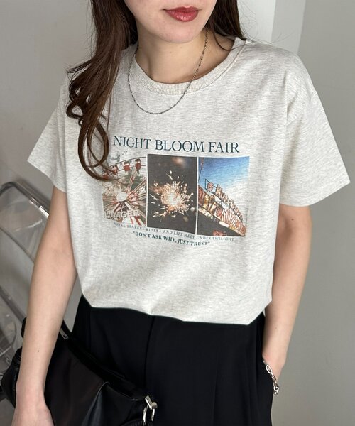 DISCOAT(ディスコート)の「3フォトプリントTシャツ(Tシャツ/カットソー・レディース・ライトベージュ/オフホワイト/チャコールグレー・FREE)」の3枚目の写真
