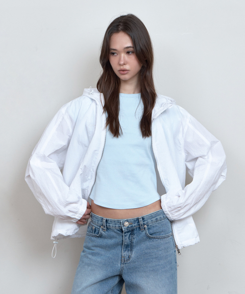 CURETTY（キュリティ）の「C ROUNDED PANEL CHECK JUMPER_WHITE（ナイロンジャケット・レディース・ホワイト・SMALL）」の4枚目の写真