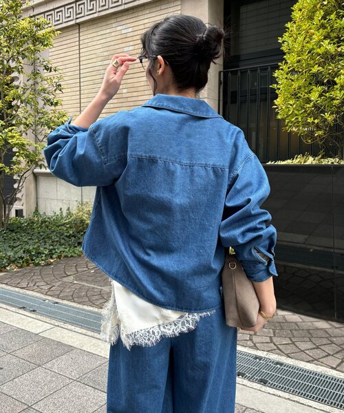 DouDou（ドゥドゥ）の「【インフルエンサーOKOCHI企画】スキッパーデニムシャツ（シャツ/ブラウス・レディース・ブルー・FREE）」の8枚目の写真