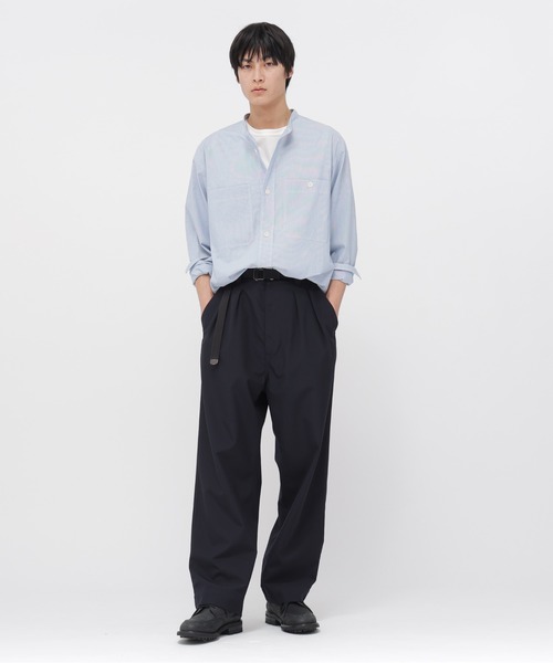 MHL.（エムエイチエル）の「WORN COTTON HAIRLINE STRIPE（シャツ/ブラウス・メンズ・ライトブルー・LARGE/MEDIUM）」の6枚目の写真