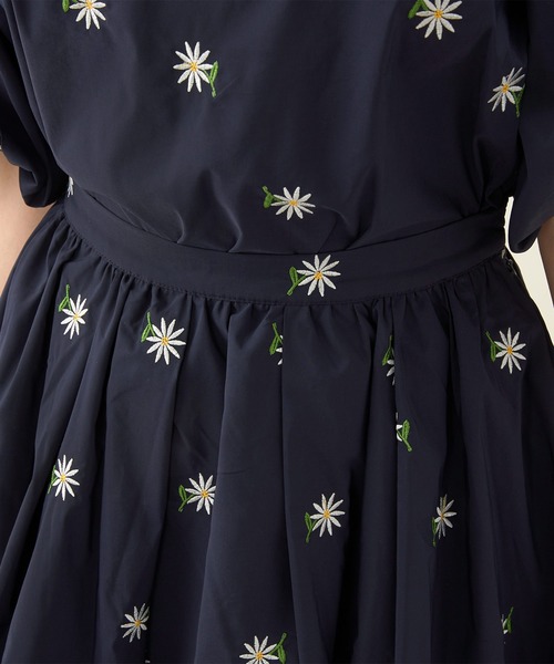 Liala×PG(リアラバイピージー)の「マーガレット 花刺繍 ふんわり スカート Liala×PG(スカート・レディース・レッド/ホワイト・S/M)」の10枚目の写真