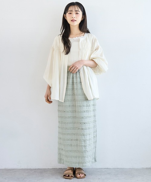 mil(ミル)の「シャーリングチュニックシャツ【586092】(シャツ/ブラウス・レディース・オフホワイト/グレイッシュブルー/ブラック・ONE SIZE)」の6枚目の写真