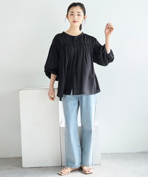 mil(ミル)の「シャーリングチュニックシャツ【586092】(シャツ/ブラウス・レディース・オフホワイト/グレイッシュブルー/ブラック・ONE SIZE)」の14枚目の写真