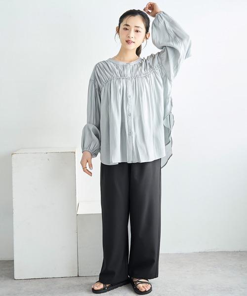 mil(ミル)の「シャーリングチュニックシャツ【586092】(シャツ/ブラウス・レディース・オフホワイト/グレイッシュブルー/ブラック・ONE SIZE)」の20枚目の写真