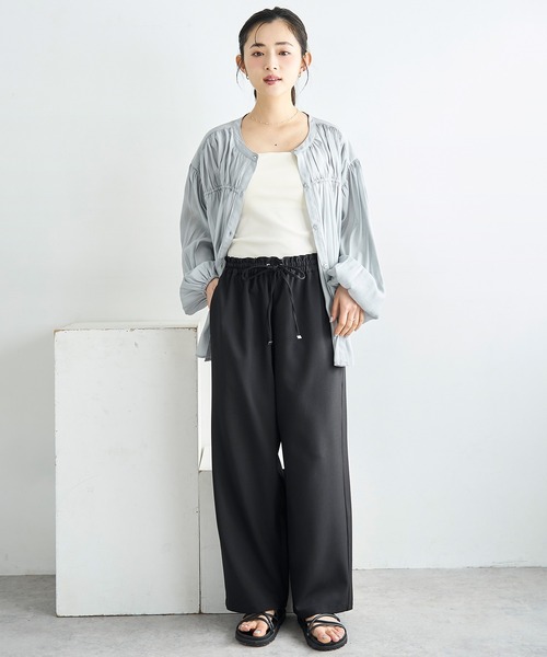 mil(ミル)の「シャーリングチュニックシャツ【586092】(シャツ/ブラウス・レディース・オフホワイト/グレイッシュブルー/ブラック・ONE SIZE)」の22枚目の写真