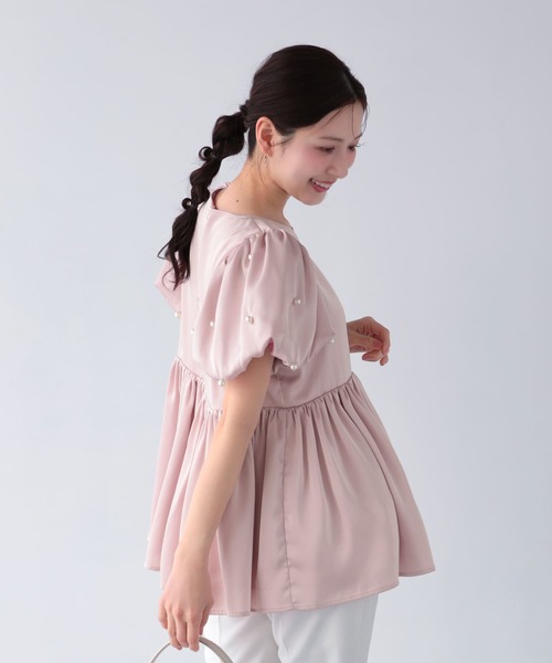 Fit more(フィットモア)の「パールバルーンスリーブサテンペプラムトップス(その他トップス・レディース・ブルー/ブラック/ピンク・FREE)」の13枚目の写真