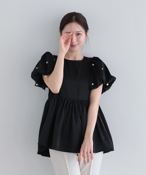 Fit more(フィットモア)の「パールバルーンスリーブサテンペプラムトップス(その他トップス・レディース・ブルー/ブラック/ピンク・FREE)」の14枚目の写真