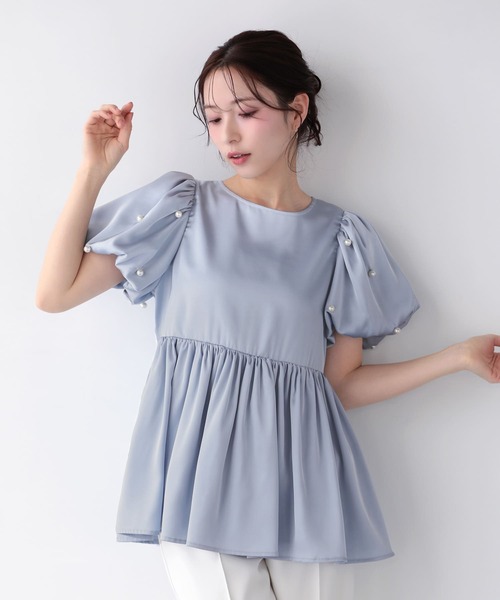 Fit more(フィットモア)の「パールバルーンスリーブサテンペプラムトップス(その他トップス・レディース・ブルー/ブラック/ピンク・FREE)」の18枚目の写真
