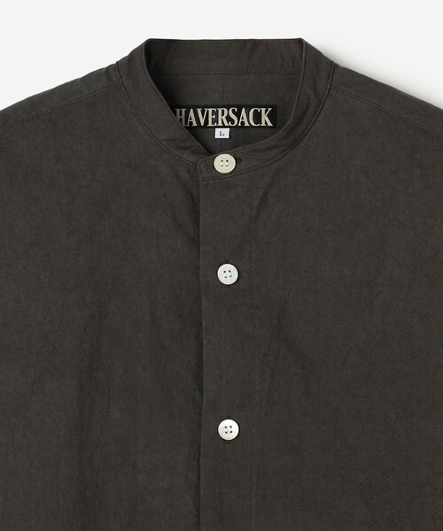 HAVERSACK（ハバーザック）の「HAVERSACK | 〈別注〉 コットン 長袖シャツ MEN（シャツ/ブラウス・メンズ・チャコール/オフホワイト・M/L）」の5枚目の写真