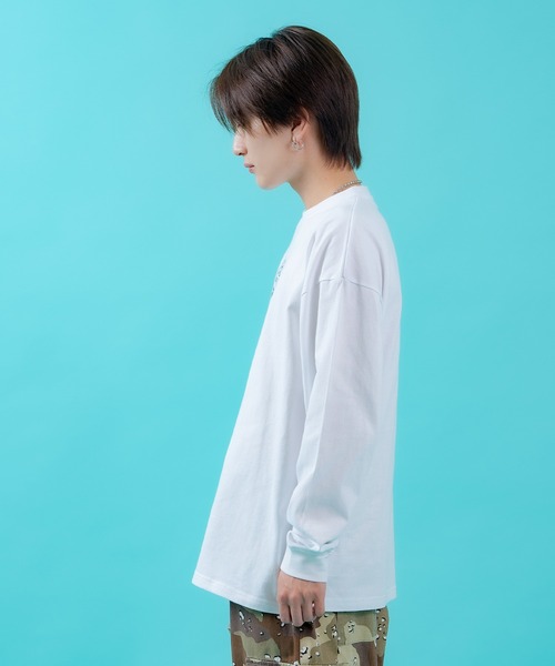 En serio TOKYO(エンソリオトーキョー)の「【SIDEWAYSTANCE】メタリックオーバルロゴ長袖Tシャツ 70647(Tシャツ/カットソー・メンズ・ホワイト/パープル/ブラック・MEDIUM/LARGE/X-LARGE/SMALL)」の5枚目の写真