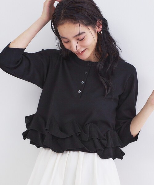 OPAQUE.CLIP(オペークドットクリップ)の「裾フリルヘンリーネックニット【洗濯機OK】(ニット/セーター・レディース・レッド系1/ブラック/アイボリー・00)」の2枚目の写真