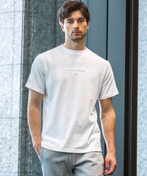 1PIU1UGUALE3 RELAX(ウノピゥウノウグァーレトレ リラックス)エンボスロゴ半袖Tシャツ
