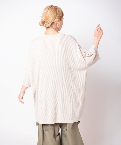 OSMOSIS（オズモーシス）の「Vネックニットプルオーバー（ニット/セーター・レディース・ライトベージュ/ブラック/イエロー・ONE SIZE）」の8枚目の写真