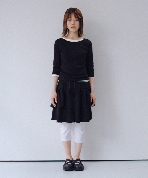 OHESHIO(オヘシオ)の「SLIM BUTTON POINT LEGGINGS, WHITE(その他パンツ・レディース・その他・FREE)」の6枚目の写真