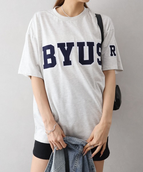 SpRay(スプレイ)の「貼付ロゴ BIG Tシャツ(Tシャツ/カットソー・レディース・チャコールグレー/オートミール/ネイビー/レッド/グリーン・FREE)」の3枚目の写真