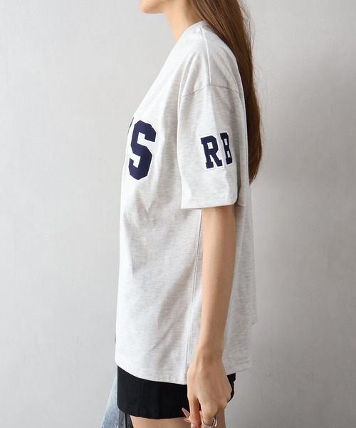 SpRay(スプレイ)の「貼付ロゴ BIG Tシャツ(Tシャツ/カットソー・レディース・チャコールグレー/オートミール/ネイビー/レッド/グリーン・FREE)」の13枚目の写真