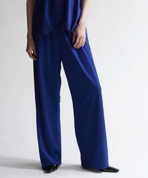 INSCRIRE(アンスクリア)の「【INSCRIRE/アンスクリア】Track Pants/トラックパンツ(スウェットパンツ・レディース・ブラック/ブルー・MEDIUM/SMALL)」の1枚目の写真