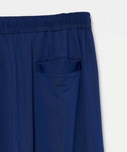 INSCRIRE(アンスクリア)の「【INSCRIRE/アンスクリア】Track Pants/トラックパンツ(スウェットパンツ・レディース・ブラック/ブルー・MEDIUM/SMALL)」の9枚目の写真