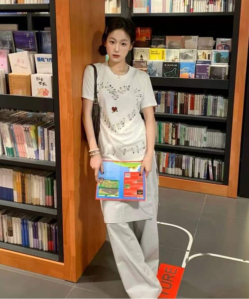 AsheKsha(アシクシャ)の「ゆったり半袖Tシャツ(Tシャツ/カットソー・レディース・ホワイト・M)」の2枚目の写真