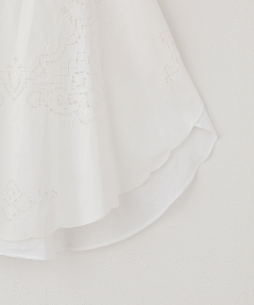 Heriter(エリテ)の「Heriter/エリテ circular dron work table cloth c キャミソール H0-00-3083(シャツ/ブラウス・レディース・ホワイト・FREE)」の4枚目の写真