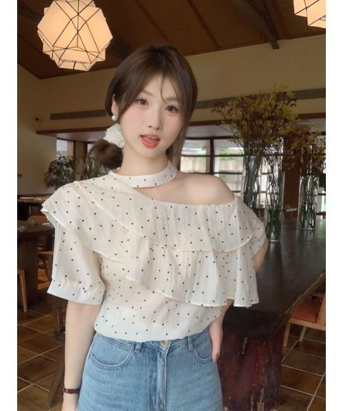 Ritzy(リッツィー)の「ドット柄 チョーカーデザイン オフショルダーブラウス(シャツ/ブラウス・レディース・ドット・M/S)」の18枚目の写真