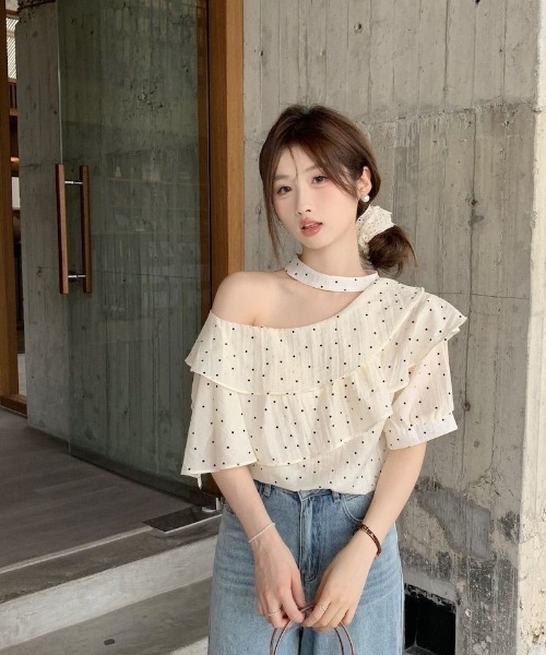 Ritzy(リッツィー)の「ドット柄 チョーカーデザイン オフショルダーブラウス(シャツ/ブラウス・レディース・ドット・M/S)」の22枚目の写真