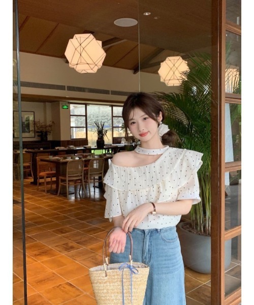 Ritzy(リッツィー)の「ドット柄 チョーカーデザイン オフショルダーブラウス(シャツ/ブラウス・レディース・ドット・M/S)」の14枚目の写真
