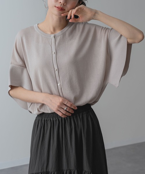 ANNA LUNA（アンナルナ）の「【ANNA LUNA】フレアスリーブ が華やかな 5分袖 ニット カーディガン（ニット/セーター・レディース・グリーン/ブラック/グレイッシュベージュ・MEDIUM）」の3枚目の写真