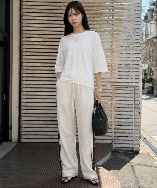 La-gemme(ラジェム)の「ドロップショルダーシンプルTシャツ/体系カバー/着回し自在/イージーケア(Tシャツ/カットソー・レディース・ホワイト/ブラック/グレー・フリー)」の5枚目の写真