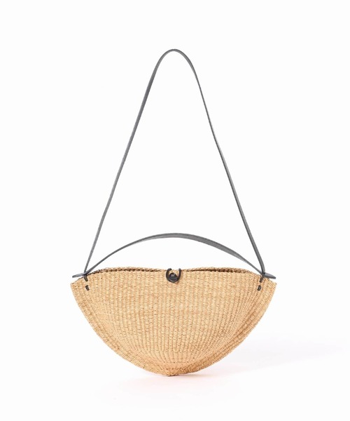 journal standard L'essage(ジャーナルスタンダードレサージュ)の「《追加2》INES BRESSAND/イネス ブレッサンド MEDIUM WALNUT ショルダーバッグ(ショルダーバッグ・レディース・アイボリー・FREE)」の2枚目の写真