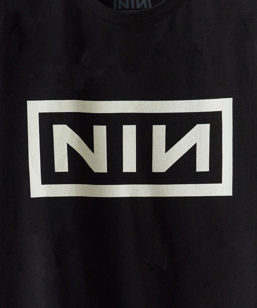 ROOPTOKYO(ループトウキョウ)の「NINE INCH NAILS/ナイン・インチ・ネイルズ SELF DESTRUCT 94 NineInchNalls Classic LOGO TEE フォトTシャツ グラフィックT 秋 秋服 2026年秋冬(Tシャツ/カットソー・メンズ・ブラック系その他/ブラック系その他2・S/M/L/XL)」の6枚目の写真