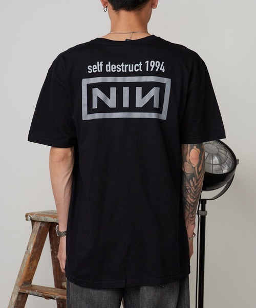 ROOPTOKYO(ループトウキョウ)の「NINE INCH NAILS/ナイン・インチ・ネイルズ SELF DESTRUCT 94 NineInchNalls Classic LOGO TEE フォトTシャツ グラフィックT 秋 秋服 2026年秋冬(Tシャツ/カットソー・メンズ・ブラック系その他/ブラック系その他2・S/M/L/XL)」の21枚目の写真