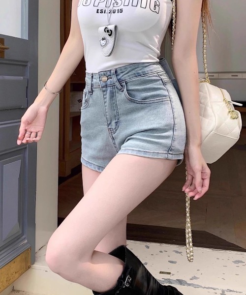 VIBGYOR（ヴィブジョー）の「【LAMPOON】ヒップリボンデニムショーツ（デニムパンツ・レディース・ブルー・LARGE/SMALL/MEDIUM）」の5枚目の写真