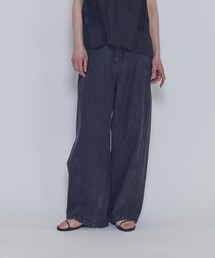 ブラックデニムカーブパンツ