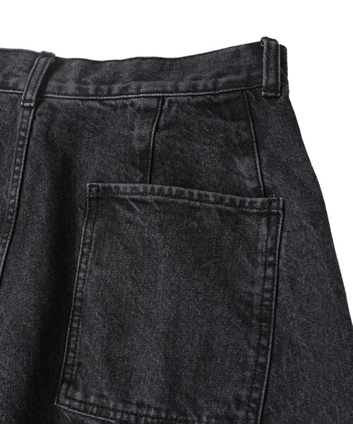 1er Arrondissement(プルミエアロンディスモン)の「ブラックデニムカーブパンツ(デニムパンツ・レディース・ブラック系その他3・38/36)」の17枚目の写真