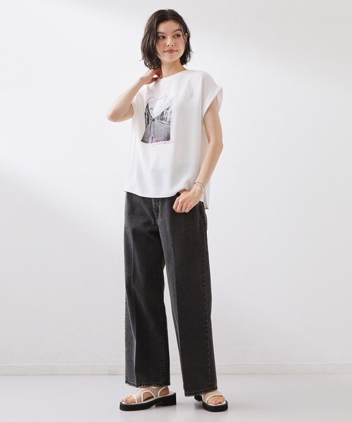 THE SHOP TK (ザ ショップ ティーケー )の「【ひんやりさらさら】軽やかに着られる プリントTシャツ(Tシャツ/カットソー・レディース・ダークブラウン/ナチュラル/オフホワイト/スミクロ・13/12)」の7枚目の写真