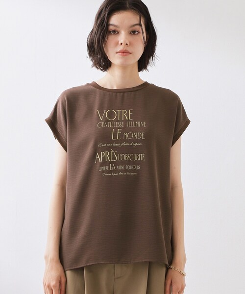 THE SHOP TK （ザ ショップ ティーケー ）の「【ひんやりさらさら】軽やかに着られる プリントTシャツ（Tシャツ/カットソー・レディース・ダークブラウン/ナチュラル/オフホワイト/スミクロ・13/12）」の10枚目の写真
