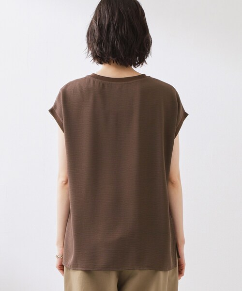 THE SHOP TK （ザ ショップ ティーケー ）の「【ひんやりさらさら】軽やかに着られる プリントTシャツ（Tシャツ/カットソー・レディース・ダークブラウン/ナチュラル/オフホワイト/スミクロ・13/12）」の8枚目の写真