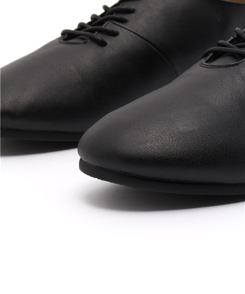 LBC（エルビーシー）の「ソフトレースアップシューズ      （その他シューズ・レディース・ホワイト/ブラック/ネイビー・MEDIUM/LARGE）」の7枚目の写真