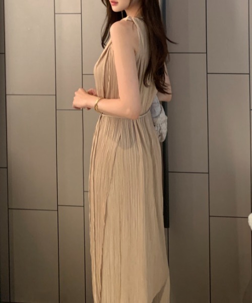 AMAJI（アマジ）の「ノースリーブトップス＋ワイドパンツ セットアップ スリットデザイン（セットアップ・レディース・ブラック/ブラウン/ホワイト・FREE）」の9枚目の写真