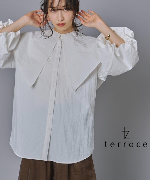 terrace（テラス）の「ケープカラーブラウス（シャツ/ブラウス・レディース・ブラック/チャコール/オフホワイト・FREE）」の2枚目の写真