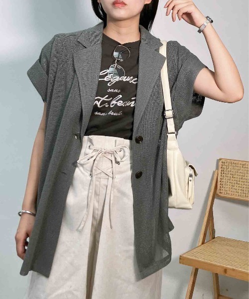 AS KNOW AS plus(アズノゥアズプラス)の「〇ビッグサイズ 半袖メッシュ風ベストジレ(その他アウター・レディース・ブラック/チャコールグレー/ライトベージュ・FREE)」の19枚目の写真