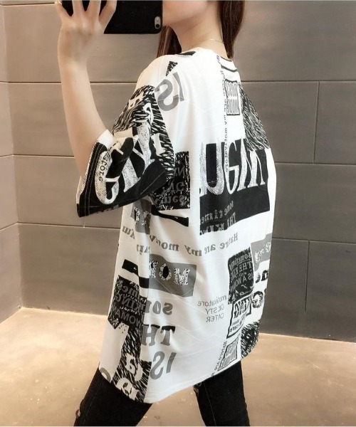 Lips（リップス）の「存在感抜群の総柄ボックスプリント♪1枚で映えるオーバーサイズロゴTシャツ（Tシャツ/カットソー・レディース・グレー/ピンク・FREE）」の5枚目の写真