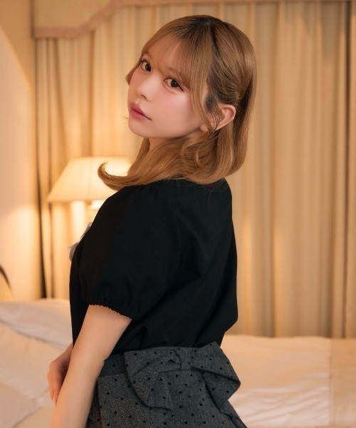 TITTY&CO.（ティティーアンドコー）の「フリルシャツドッキングトップス（シャツ/ブラウス・レディース・グレー/ブラック・FREE）」の7枚目の写真