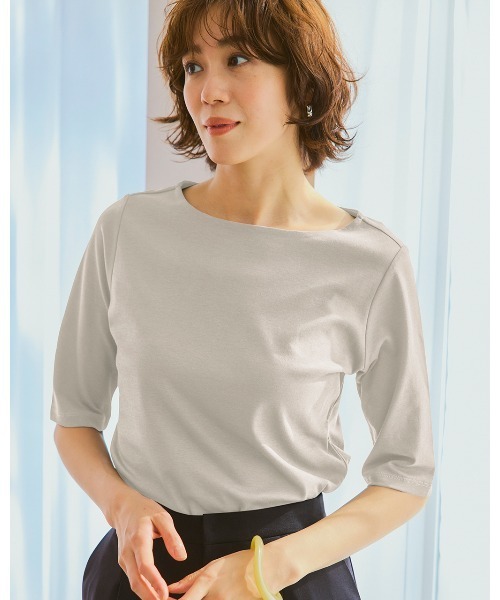 DoCLASSE( ドゥクラッセ)の「【ボートネック・5分袖/スーピマ・DoT】(Tシャツ/カットソー・レディース・ホワイト/ブラック/グリーン/ダークネイビー/ライトグレー・L/M/S/LL/3L)」の3枚目の写真