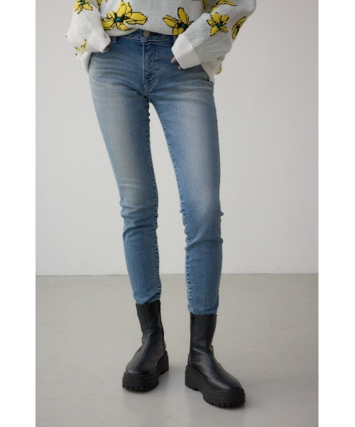AZUL by moussy(アズールバイマウジー)の「【身長/骨格別着用画像あり】AZUL DENIM スキニーデニム(デニムパンツ・レディース・ライトブルー/ブラック/ダークブルー・MEDIUM/LARGE/XX-SMALL/X-SMALL/X-LARGE/SMALL)」の18枚目の写真