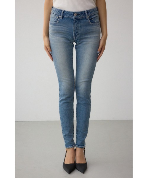 AZUL by moussy(アズールバイマウジー)の「【身長/骨格別着用画像あり】AZUL DENIM スキニーデニム(デニムパンツ・レディース・ライトブルー/ブラック/ダークブルー・MEDIUM/LARGE/XX-SMALL/X-SMALL/X-LARGE/SMALL)」の22枚目の写真