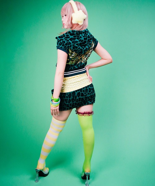 GALFY(ガルフィー)の「【GALFY/ガルフィー】ガラ悪GAL パーカー(パーカー・レディース・ピンク/パープル/ブラック/グリーン・M/S)」の19枚目の写真