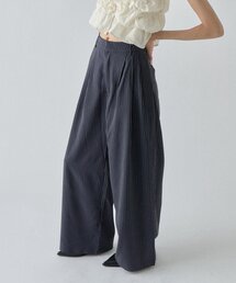 ストライプタックワイドパンツ